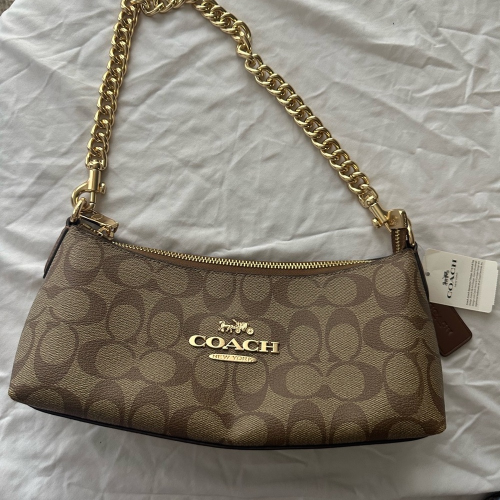NWT Coach Charlotte Shoulder Bag In Signature Canvas CL405